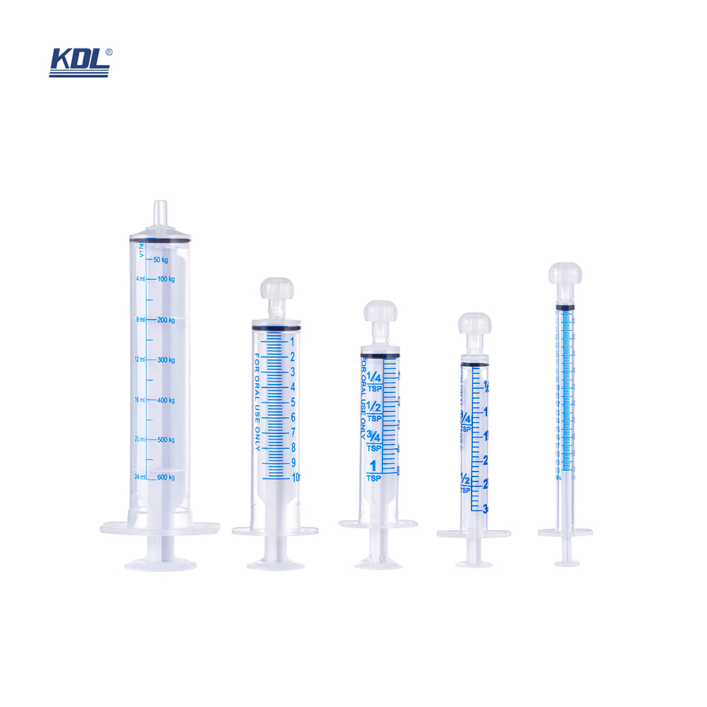 Oral Syringe with Cap